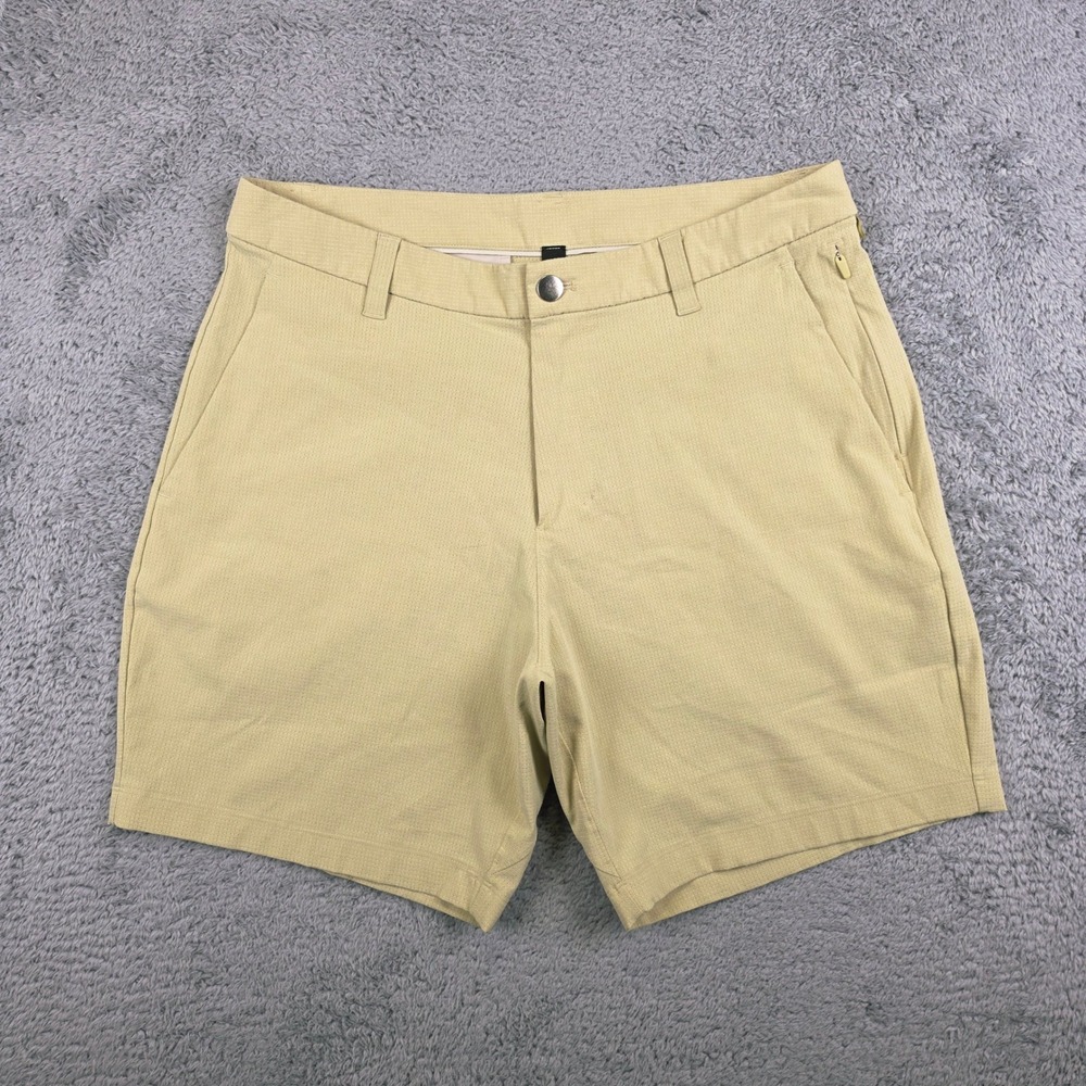 Lululemon Commission Shorts Mens 31 Yellow 7" Performance Stretch Golf LM7ARWS